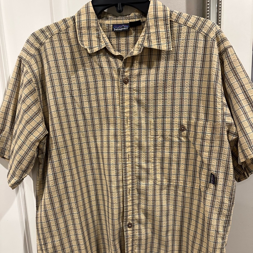 Patagonia Men's Tan Plaid Shirt
